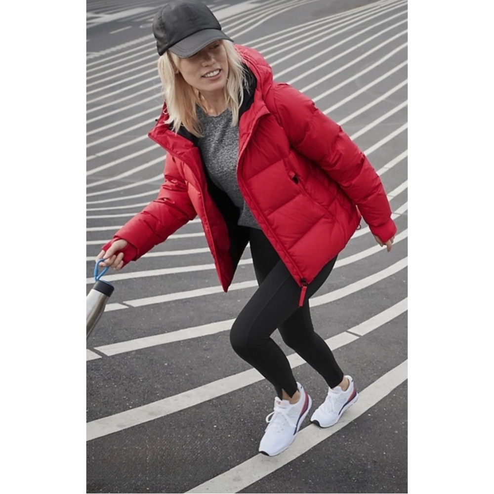 ATHLETA | Snow 800-Fill Down Puffer Jacket in Radiant Red, Size Medium